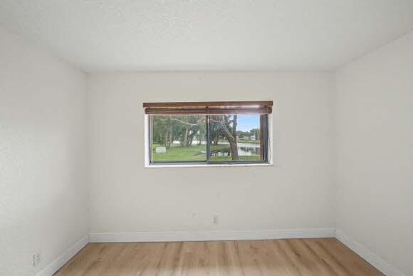 WATERSEDGE AT LAKES OF DELRAY CONDO A THRU H DE - Residential
