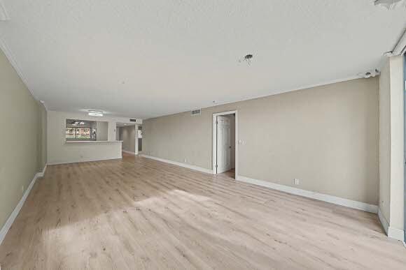 WATERSEDGE AT LAKES OF DELRAY CONDO A THRU H DE - Residential
