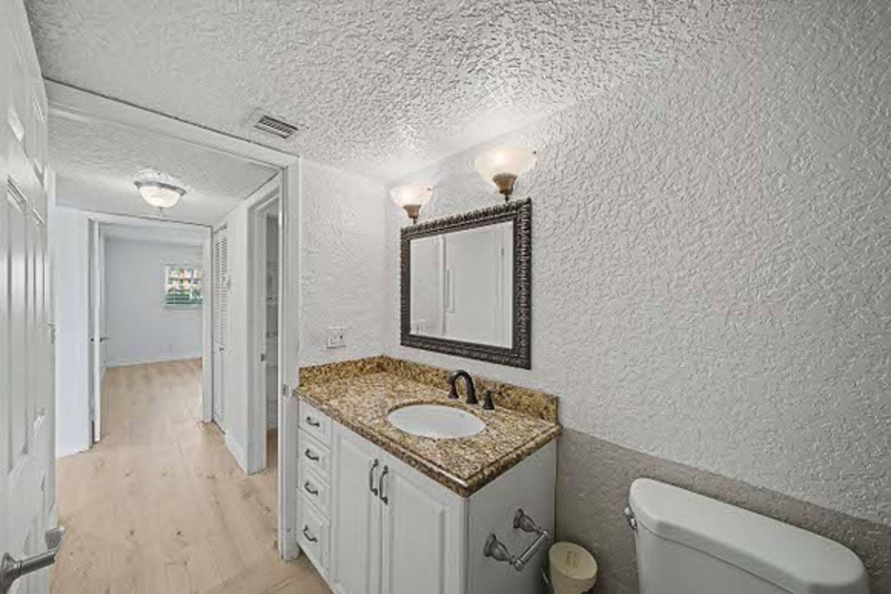 WATERSEDGE AT LAKES OF DELRAY CONDO A THRU H DE - Residential