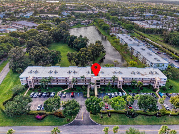 WATERSEDGE AT LAKES OF DELRAY CONDO A THRU H DE - Residential