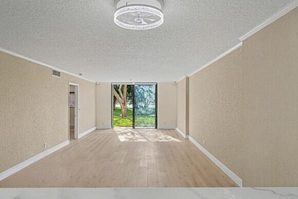 WATERSEDGE AT LAKES OF DELRAY CONDO A THRU H DE - Residential