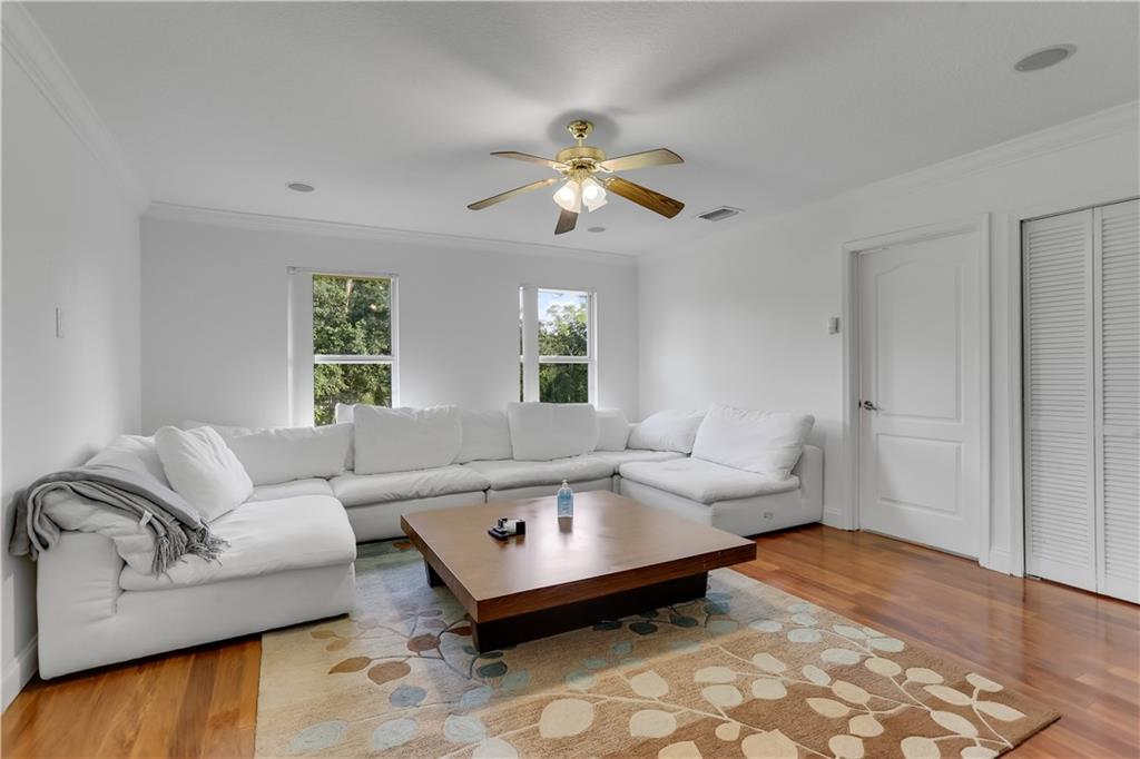 Acreage & Unrec - Residential