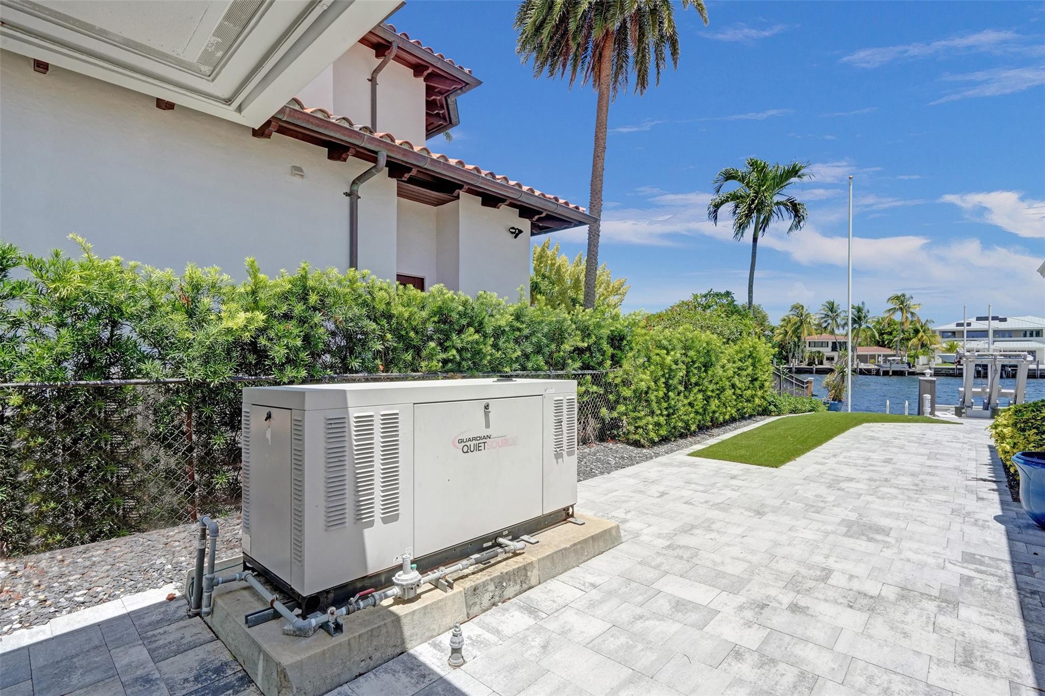 Hillsboro Harbor - Residential