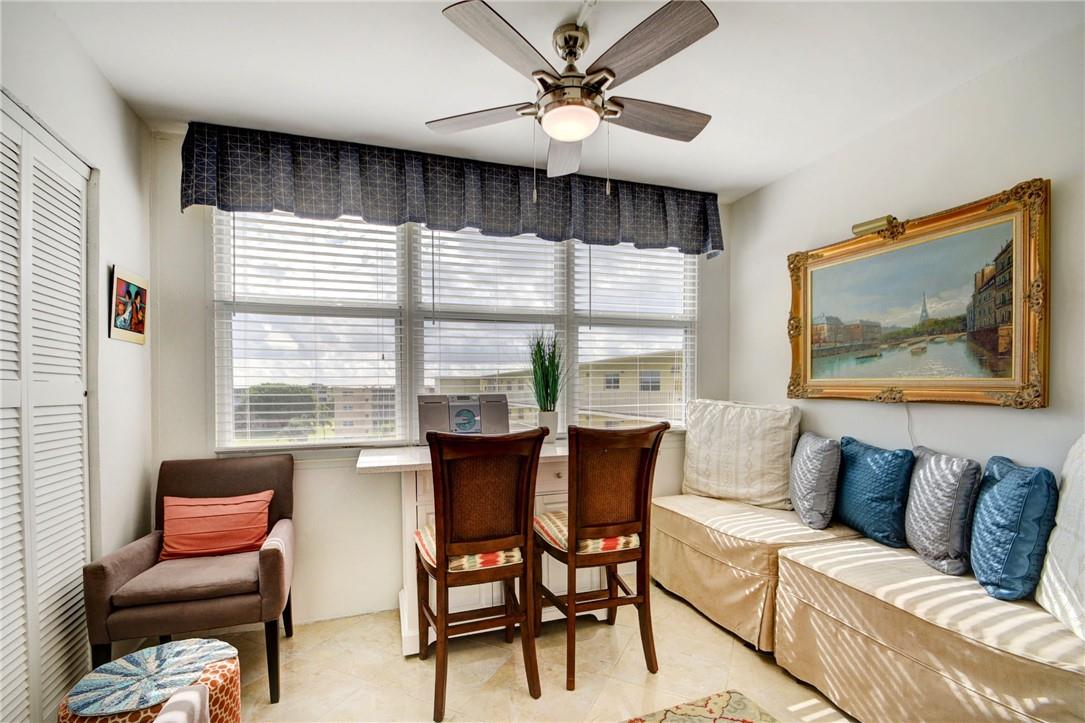 Village Royale Greenway - Residential