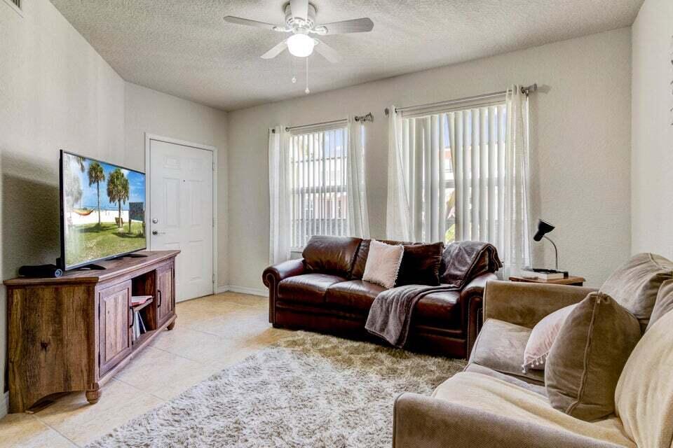 THE BELMONT AT ST LUCIE WEST, A CONDOMINIUM - Residential Lease