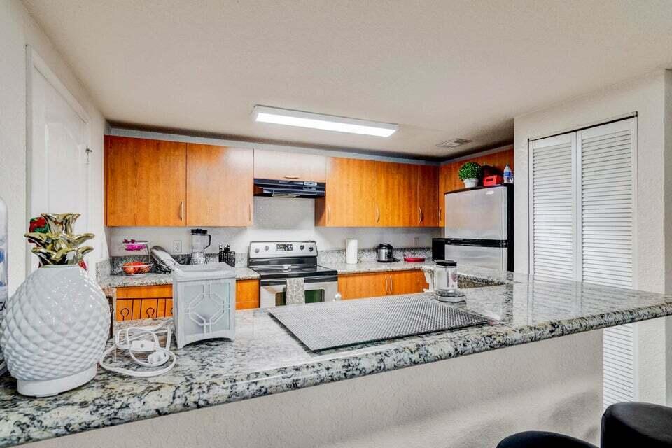 THE BELMONT AT ST LUCIE WEST, A CONDOMINIUM - Residential Lease