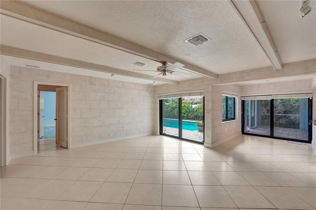 GOLF ESTATES - Residential