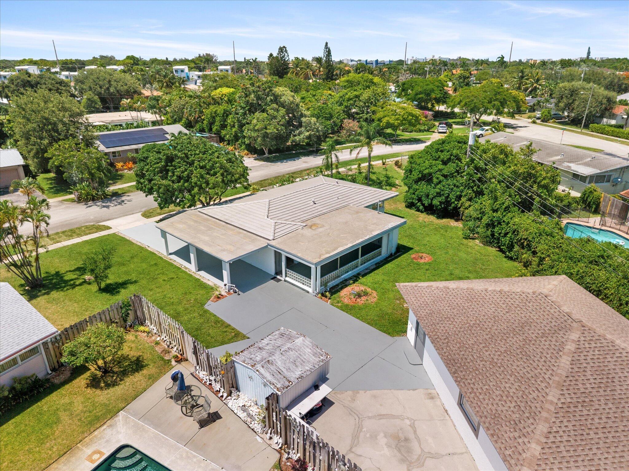 UNIVERSITY GARDENS - Residential