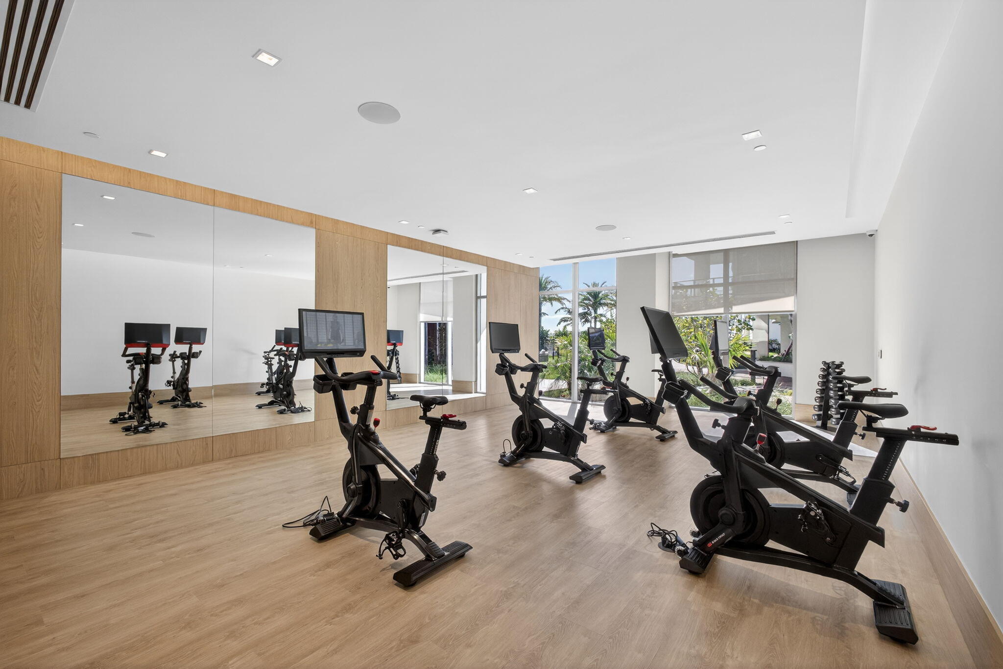 NAUTILUS 220 CONDO - Residential