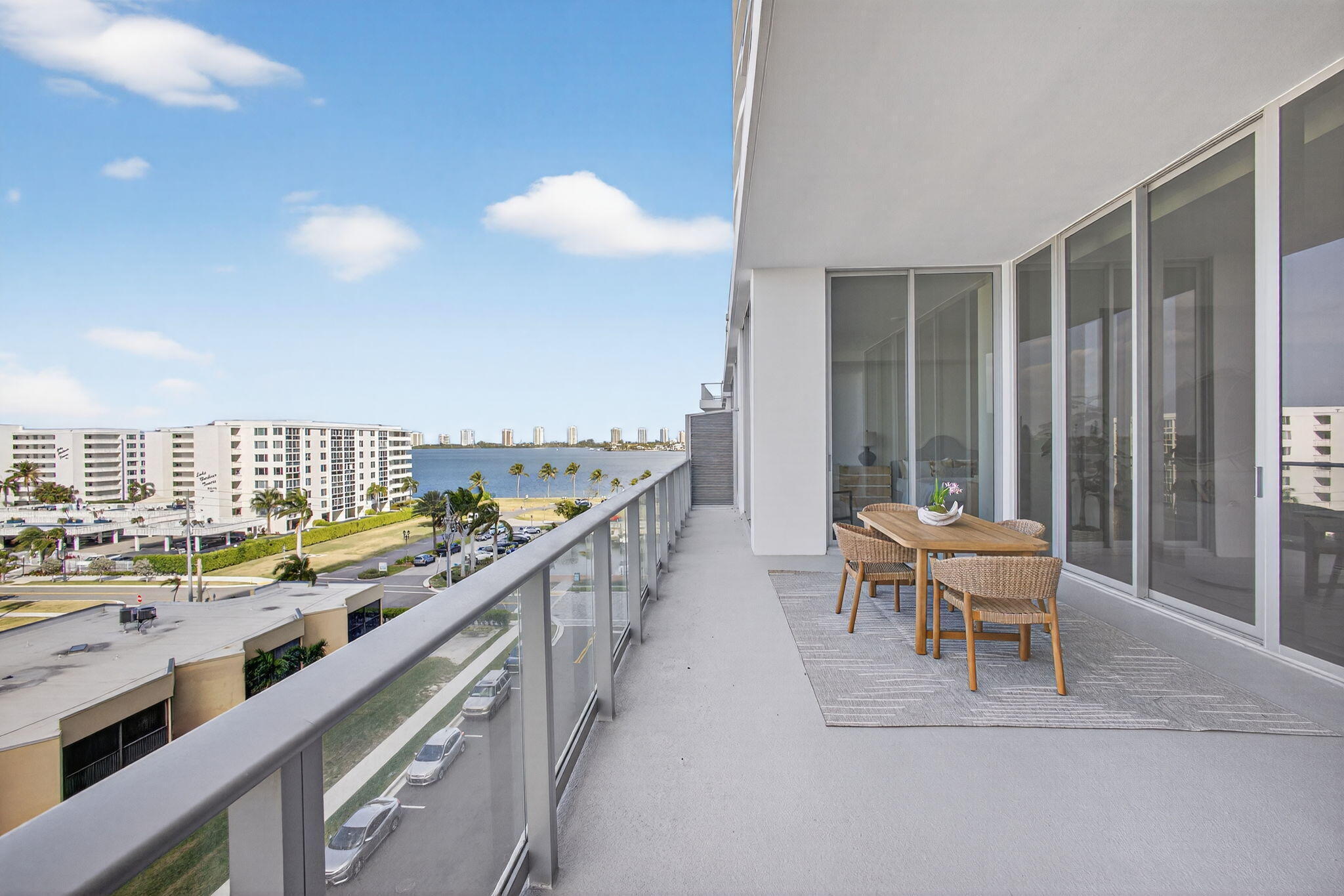 NAUTILUS 220 CONDO - Residential