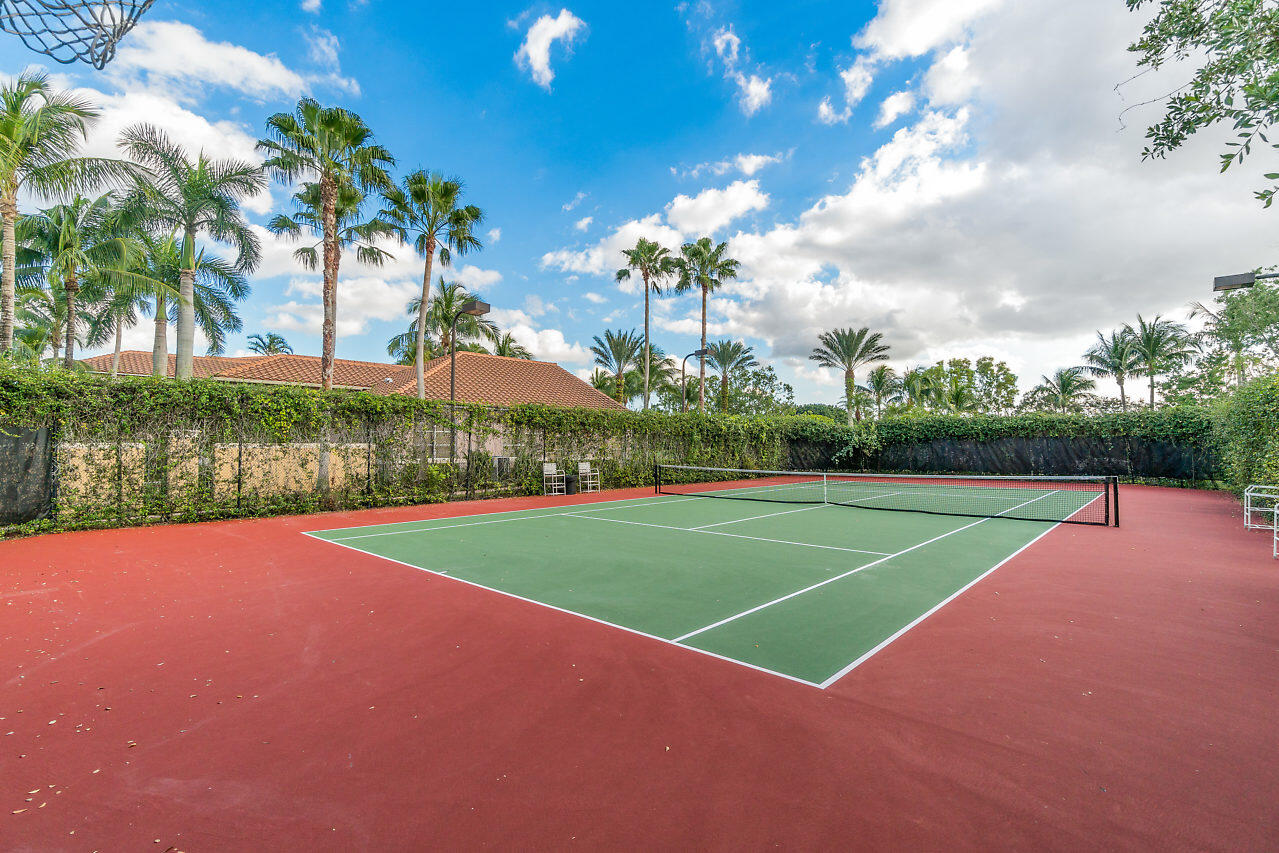 ST ANDREWS AT POLO CLUB - Residential