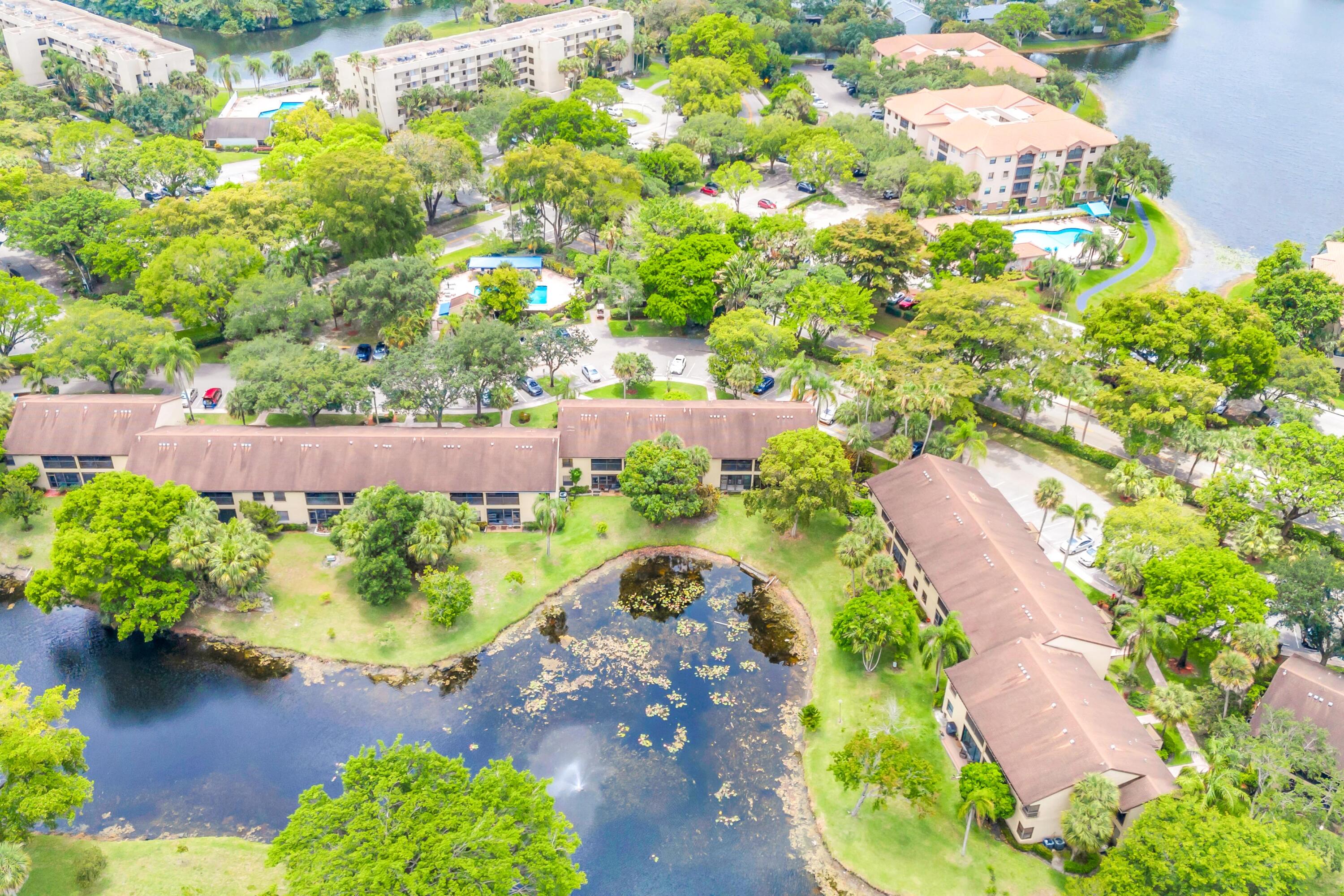 POND APPLE PLACE IV-B CONDO - Residential