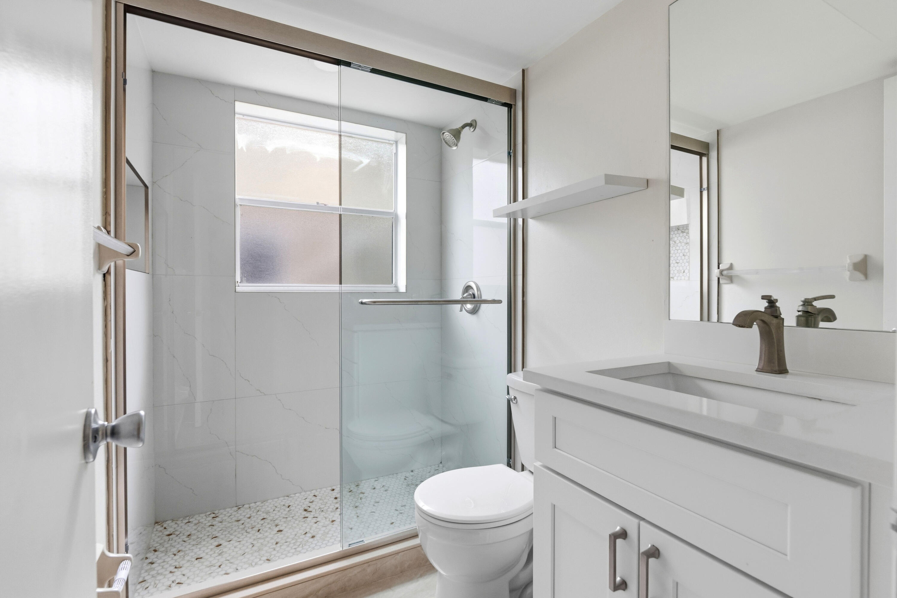 ROYAL GARDEN CONDO - Residential