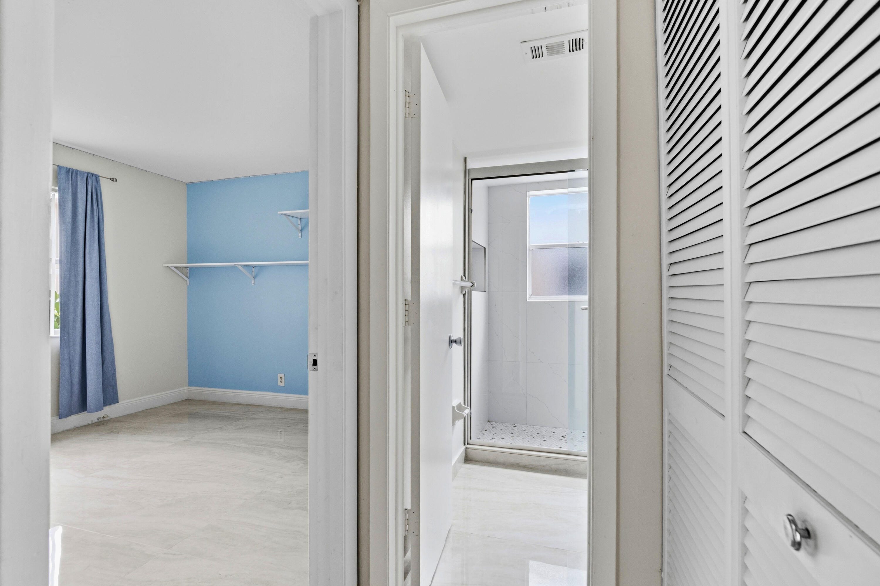 ROYAL GARDEN CONDO - Residential