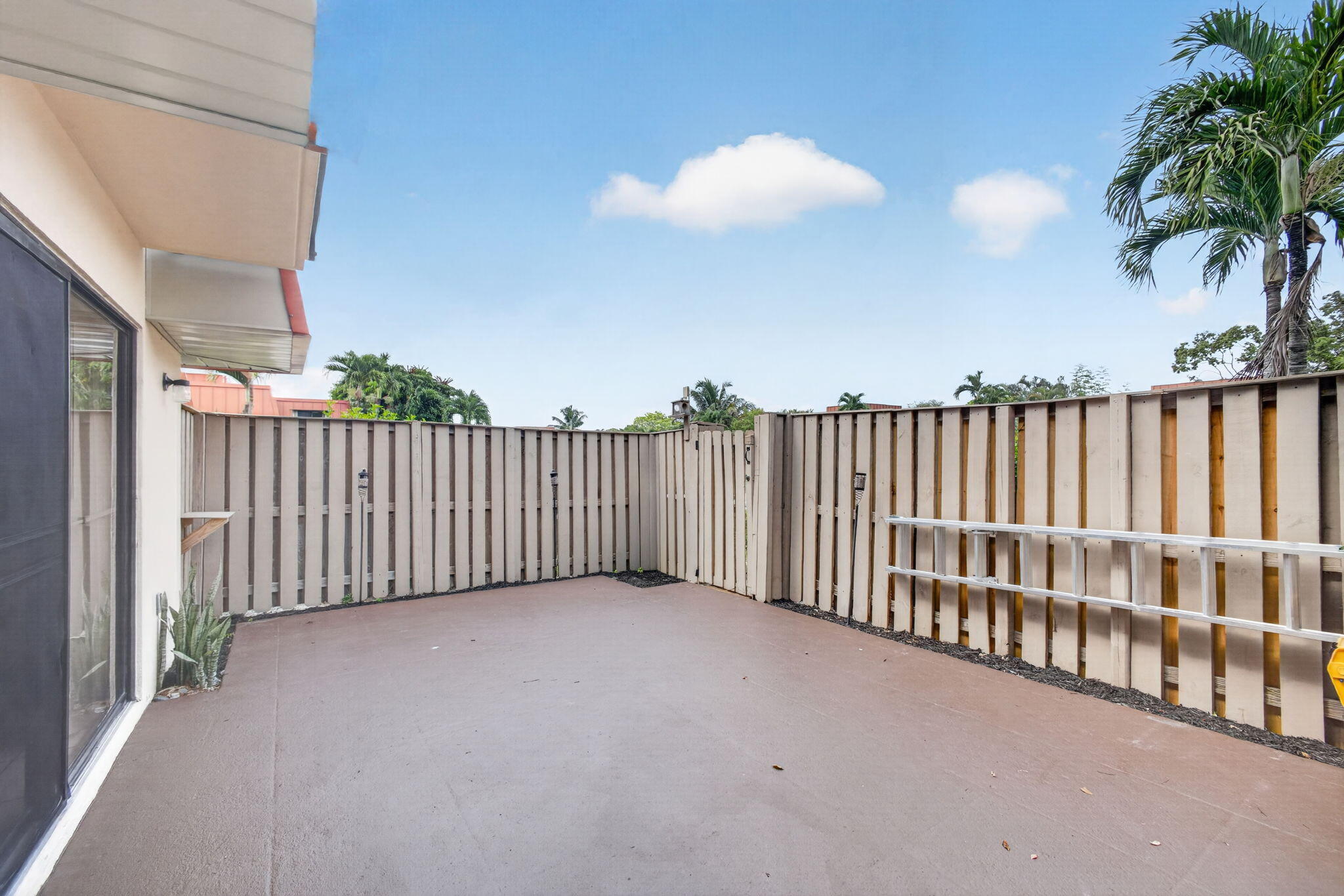 MERIDIAN PARK - Residential