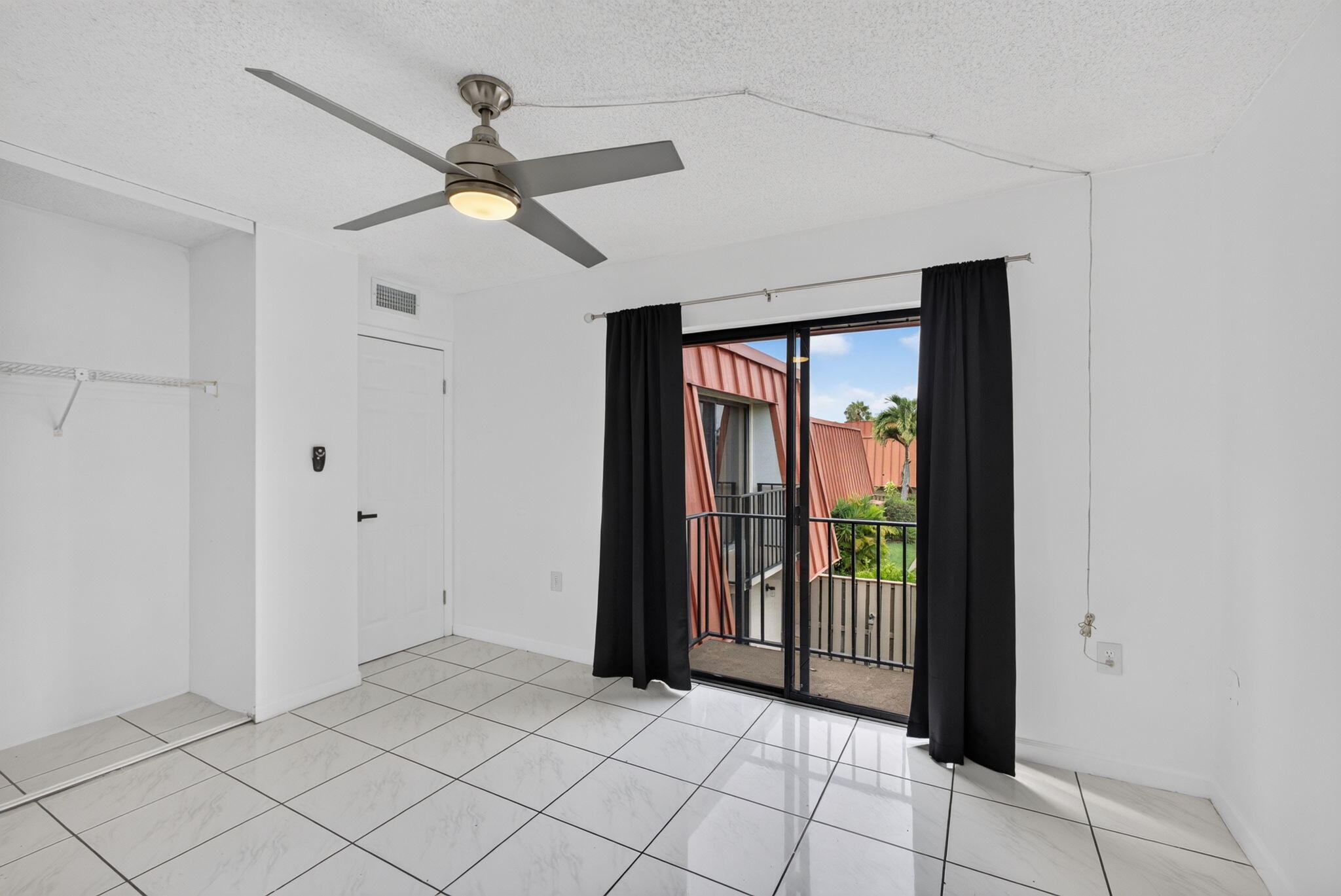 MERIDIAN PARK - Residential