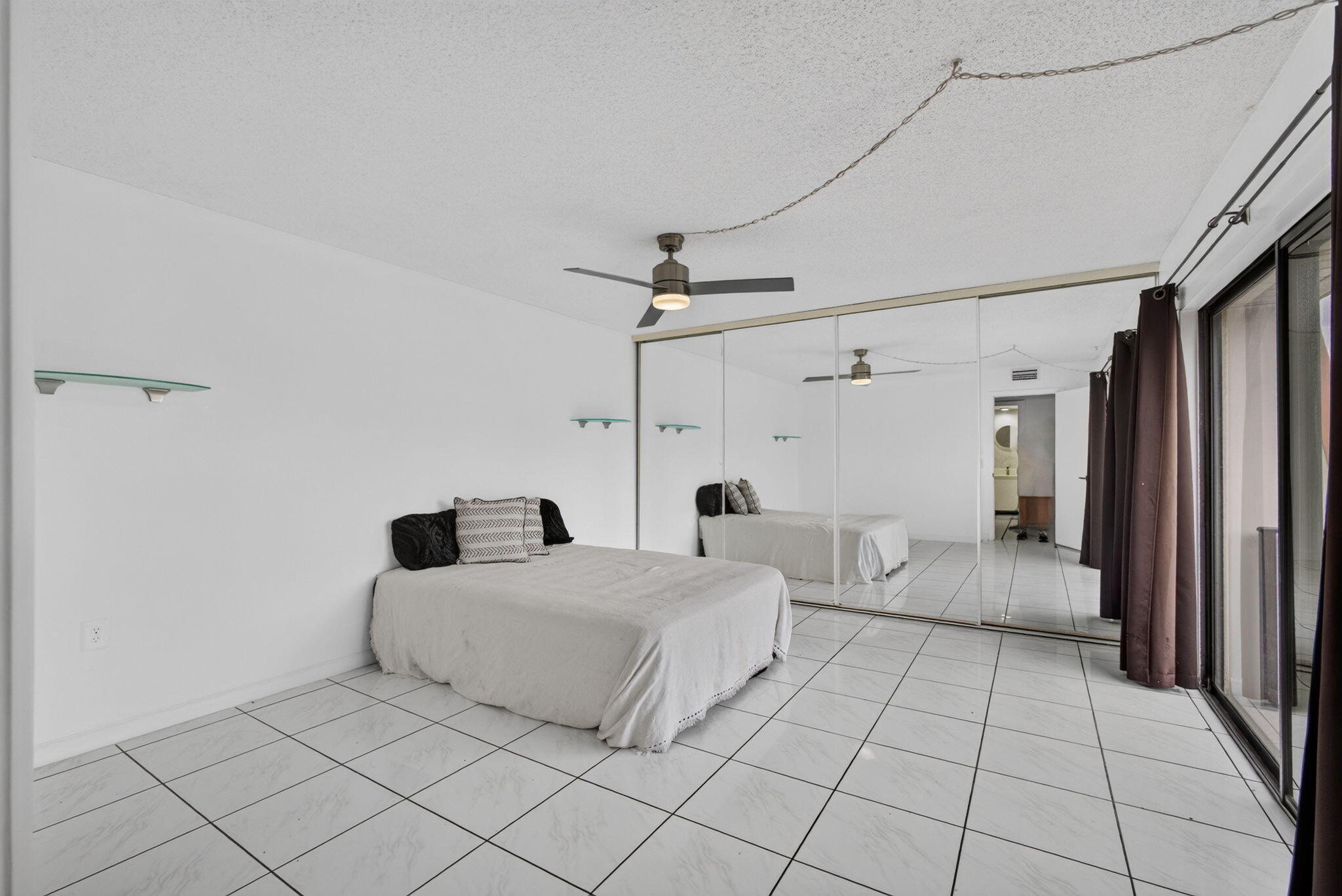 MERIDIAN PARK - Residential