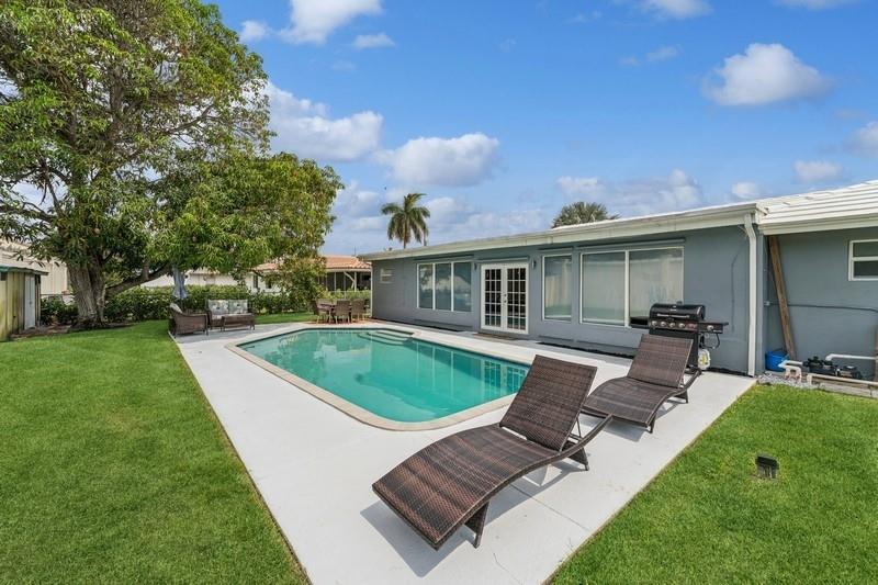 LITTLE HARBOR ON THE HILLSBORO - Residential