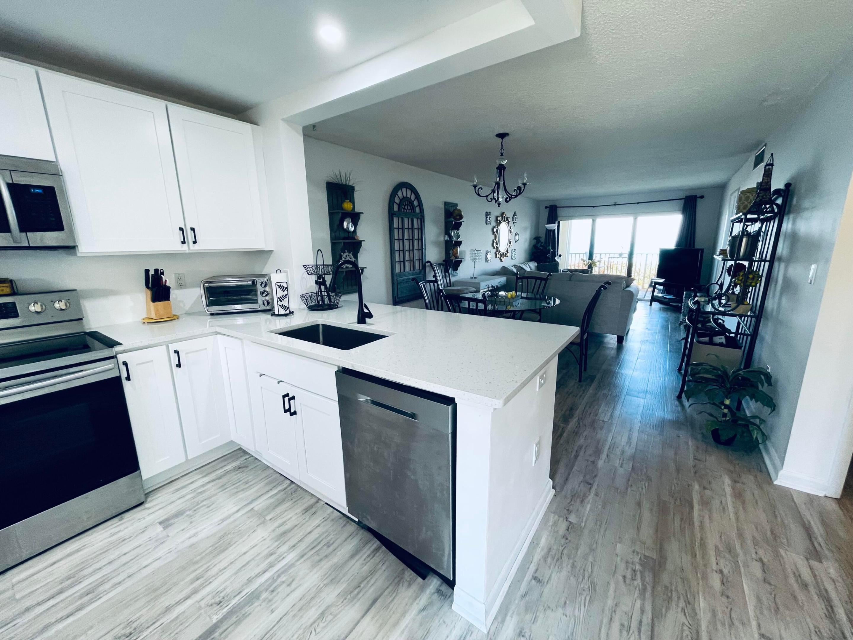 SAND DOLLAR VILLAS CONDOMINIUM B - Residential