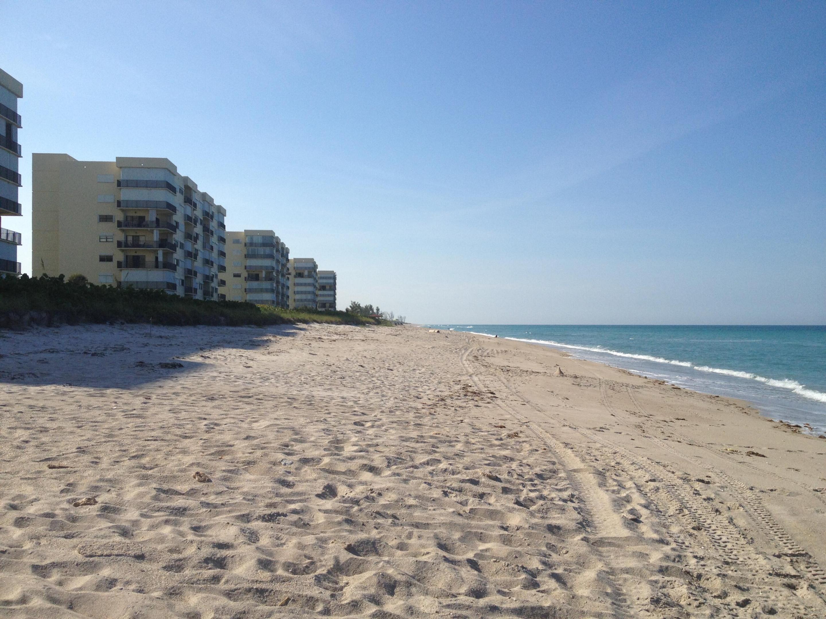 SAND DOLLAR VILLAS CONDOMINIUM B - Residential