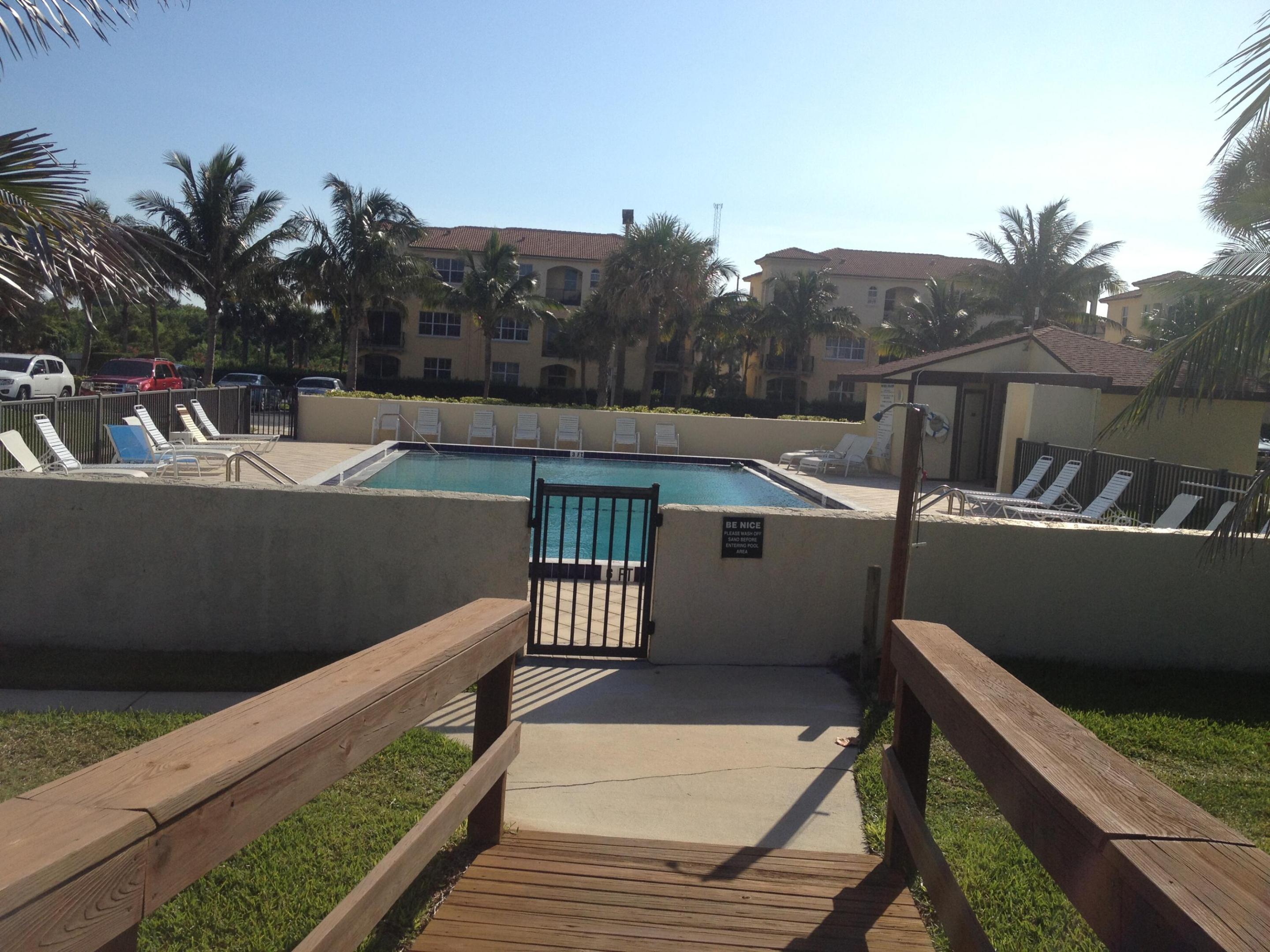 SAND DOLLAR VILLAS CONDOMINIUM B - Residential