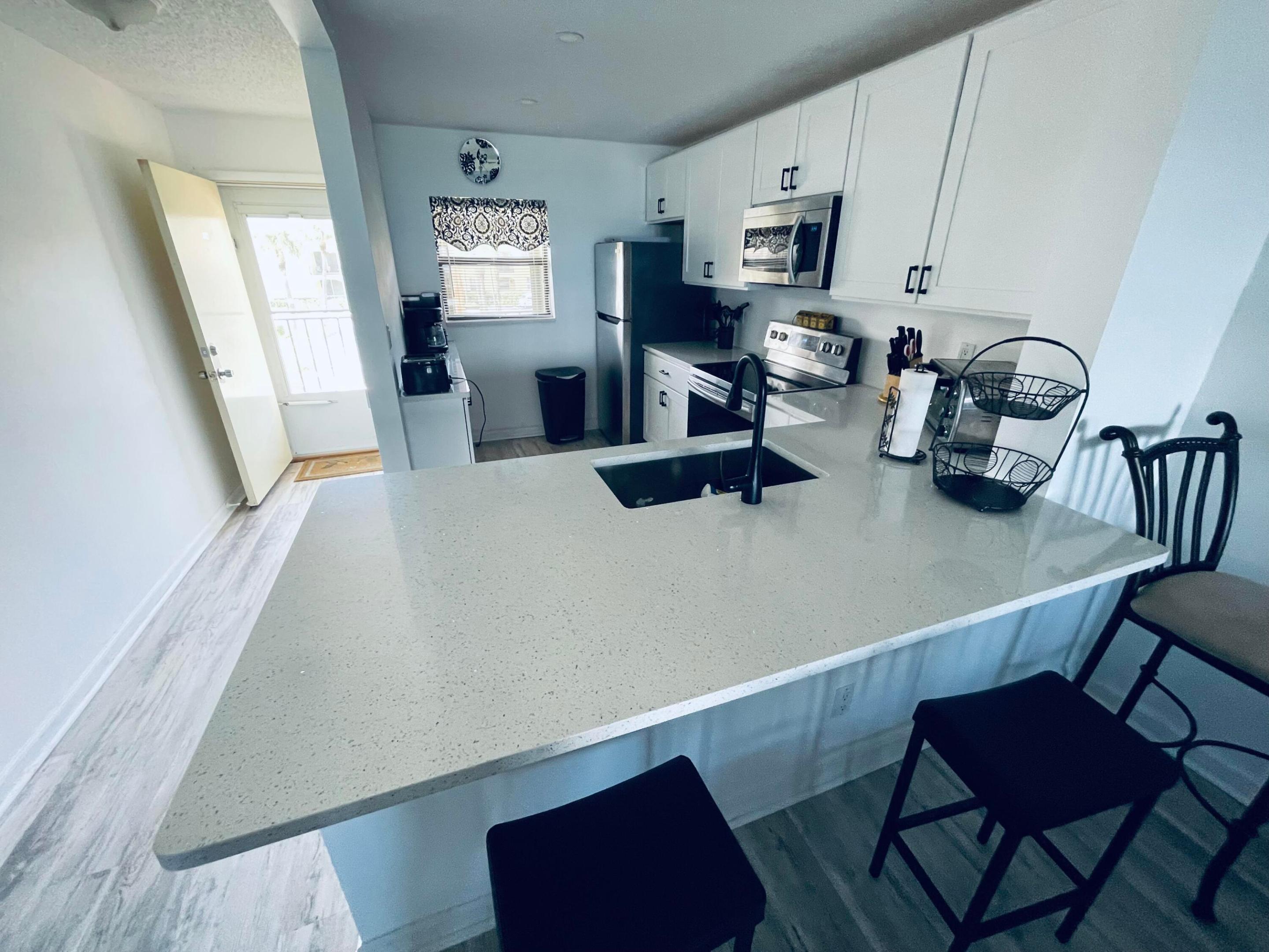 SAND DOLLAR VILLAS CONDOMINIUM B - Residential