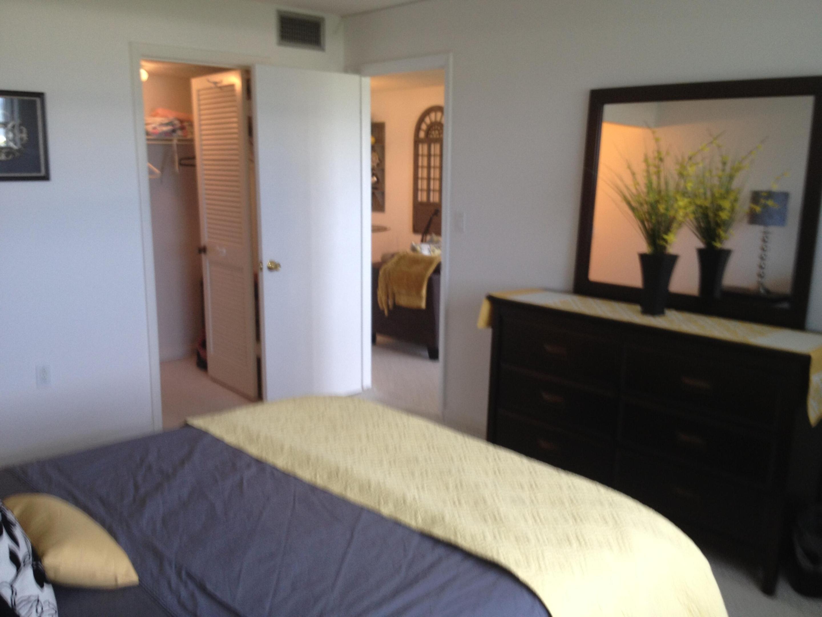 SAND DOLLAR VILLAS CONDOMINIUM B - Residential