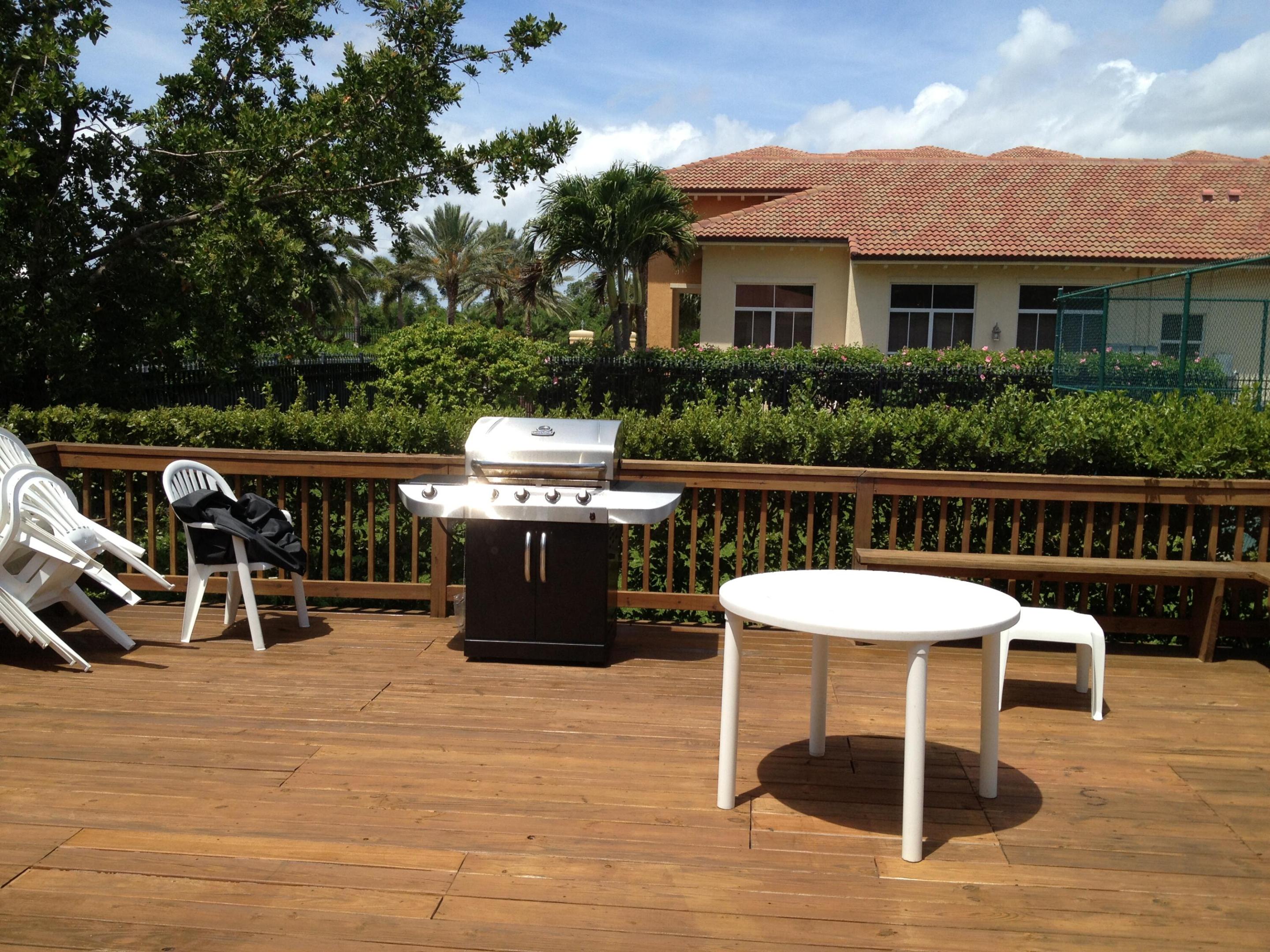 SAND DOLLAR VILLAS CONDOMINIUM B - Residential