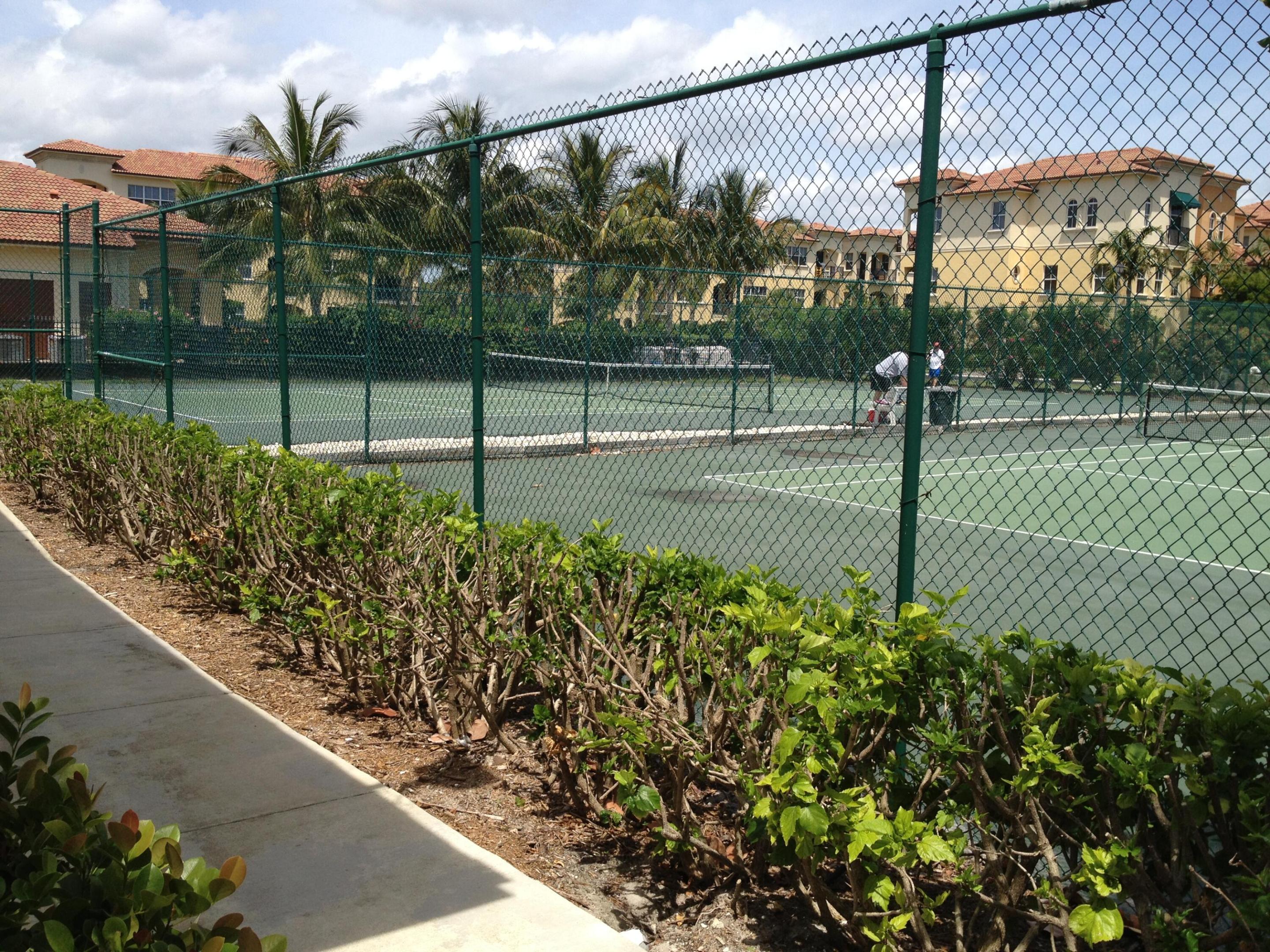 SAND DOLLAR VILLAS CONDOMINIUM B - Residential