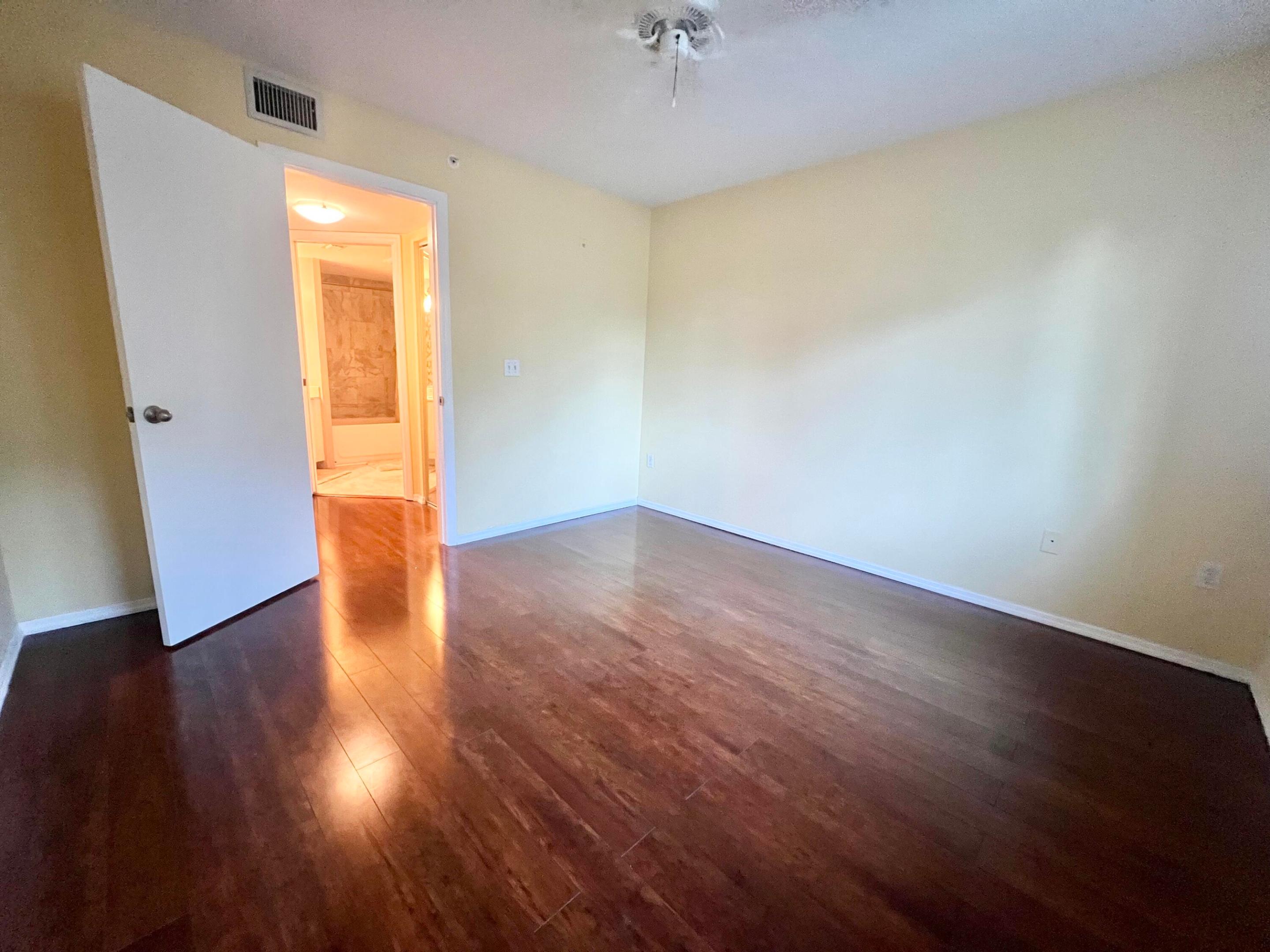 GRAND VIEW AT CRESTWOOD CONDO - Residential Lease