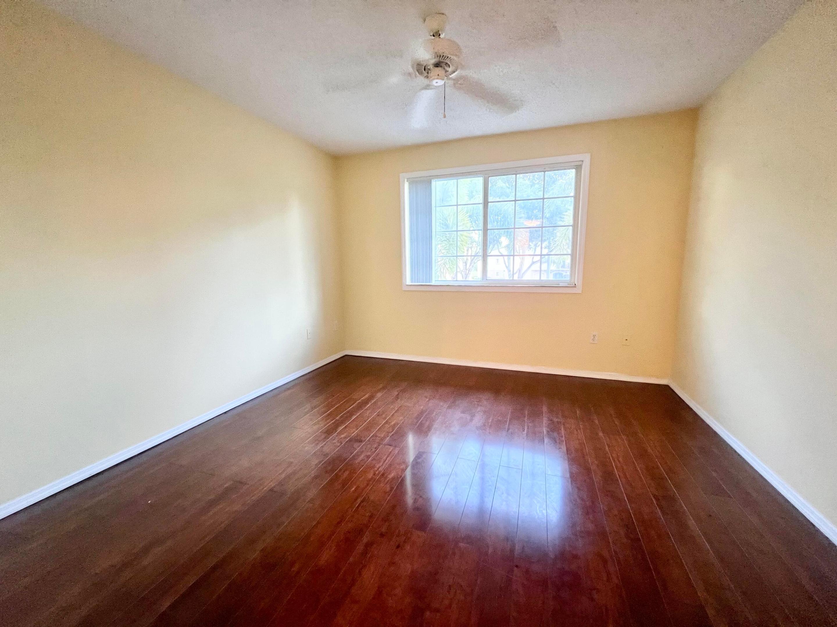 GRAND VIEW AT CRESTWOOD CONDO - Residential Lease