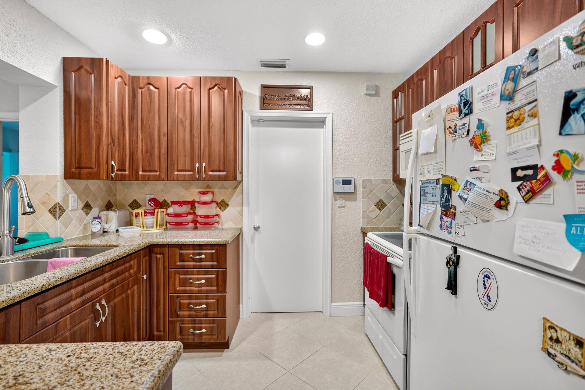 MAINLANDS OF TAMARAC LAKES - Residential