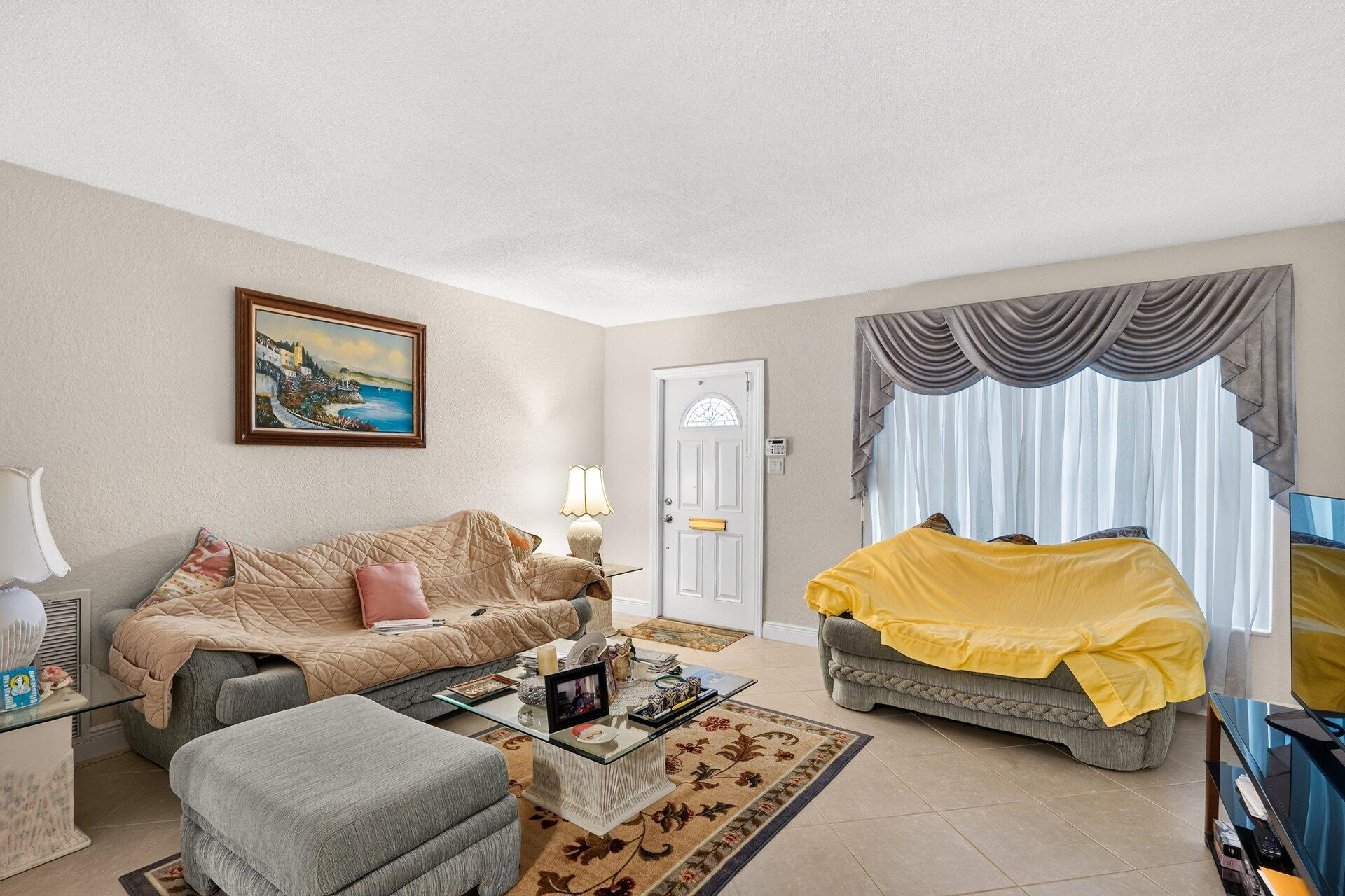 MAINLANDS OF TAMARAC LAKES - Residential