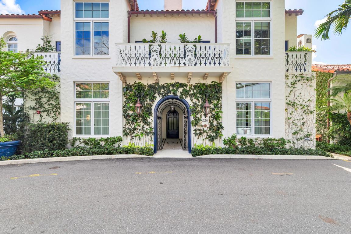 PELICAN LODGE CONDO - Residential