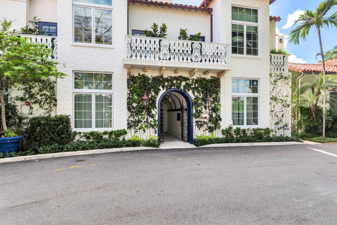 PELICAN LODGE CONDO - Residential