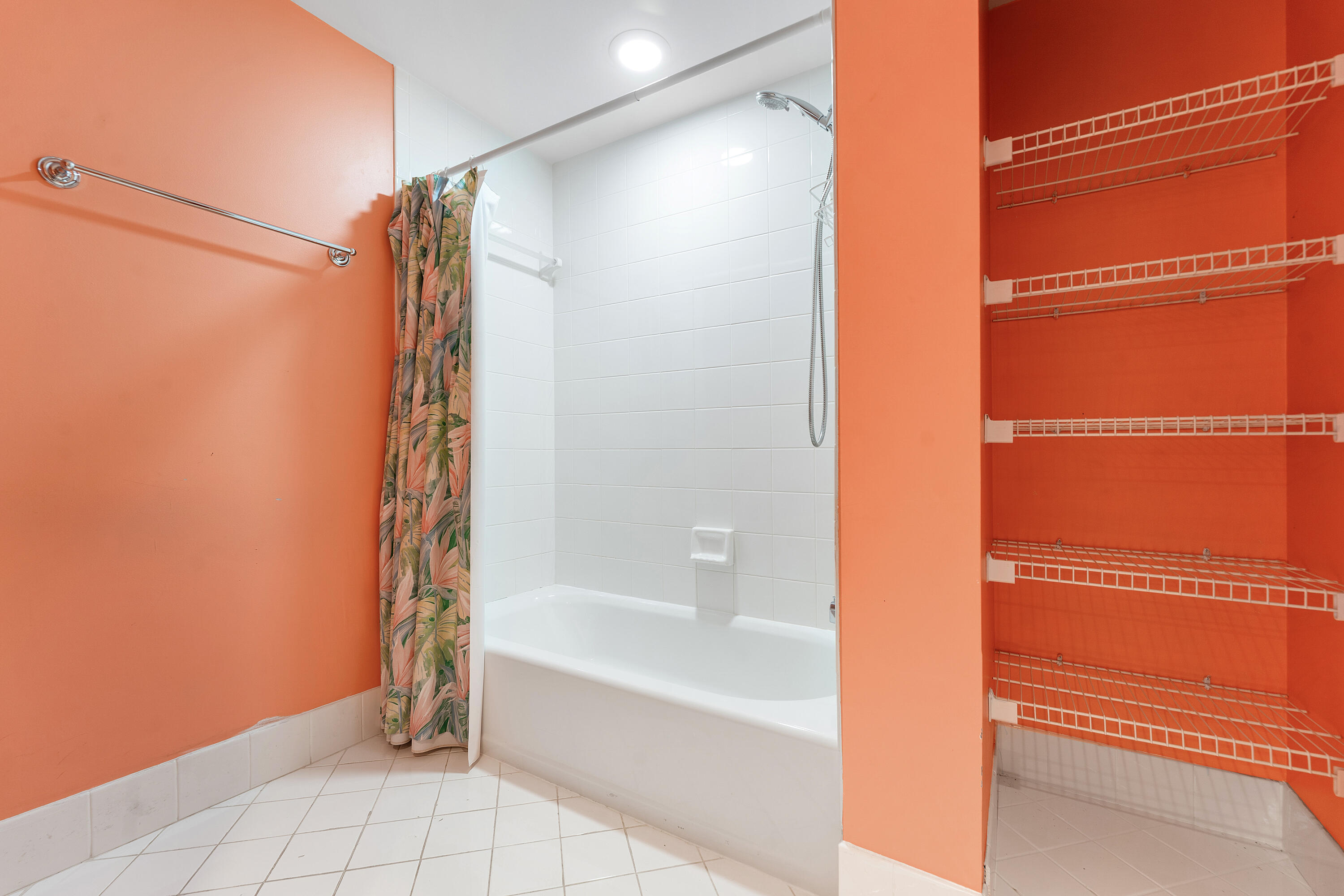 LANDINGS OF DELRAY BEACH CONDO - Residential