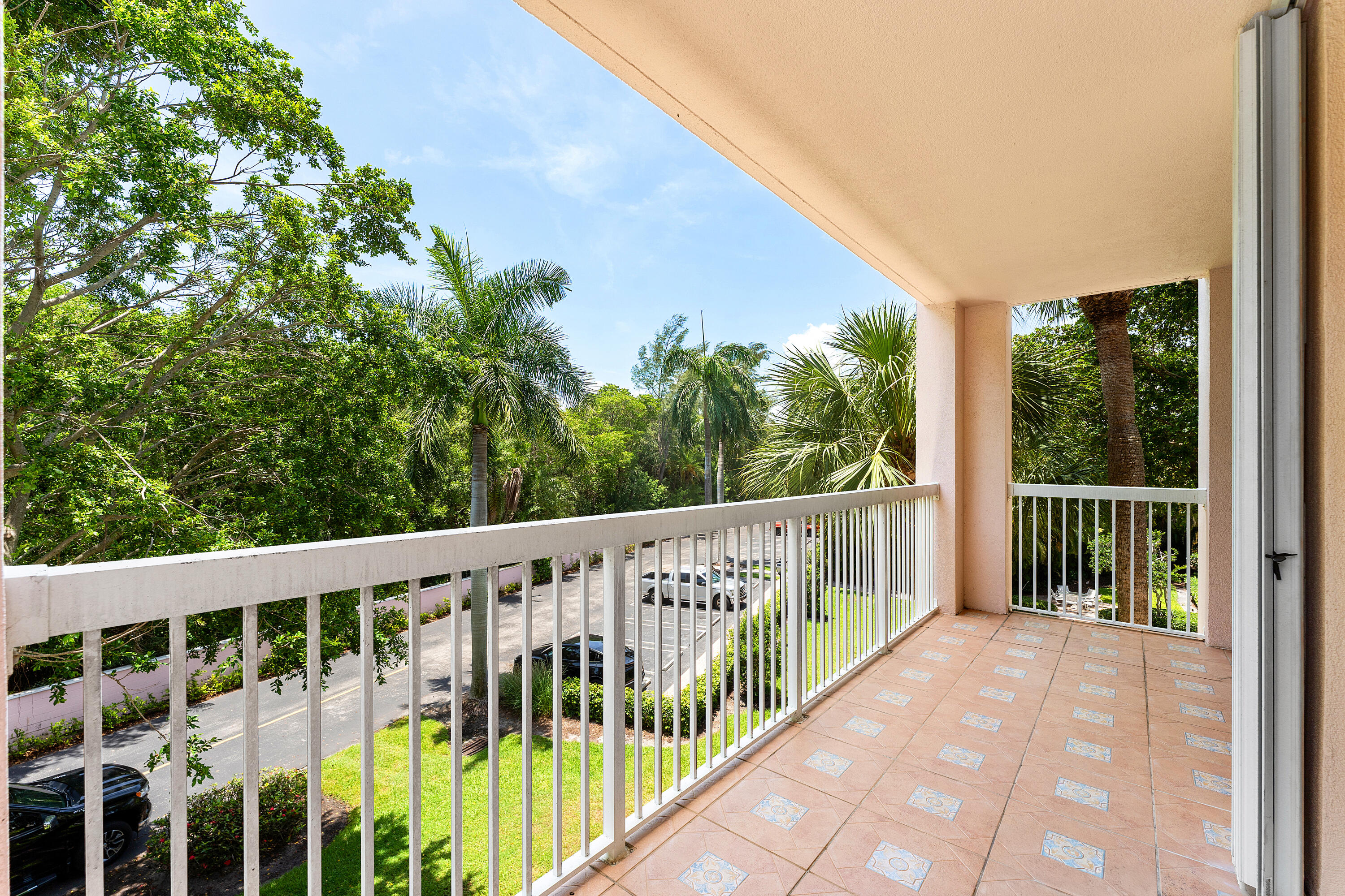 LANDINGS OF DELRAY BEACH CONDO - Residential