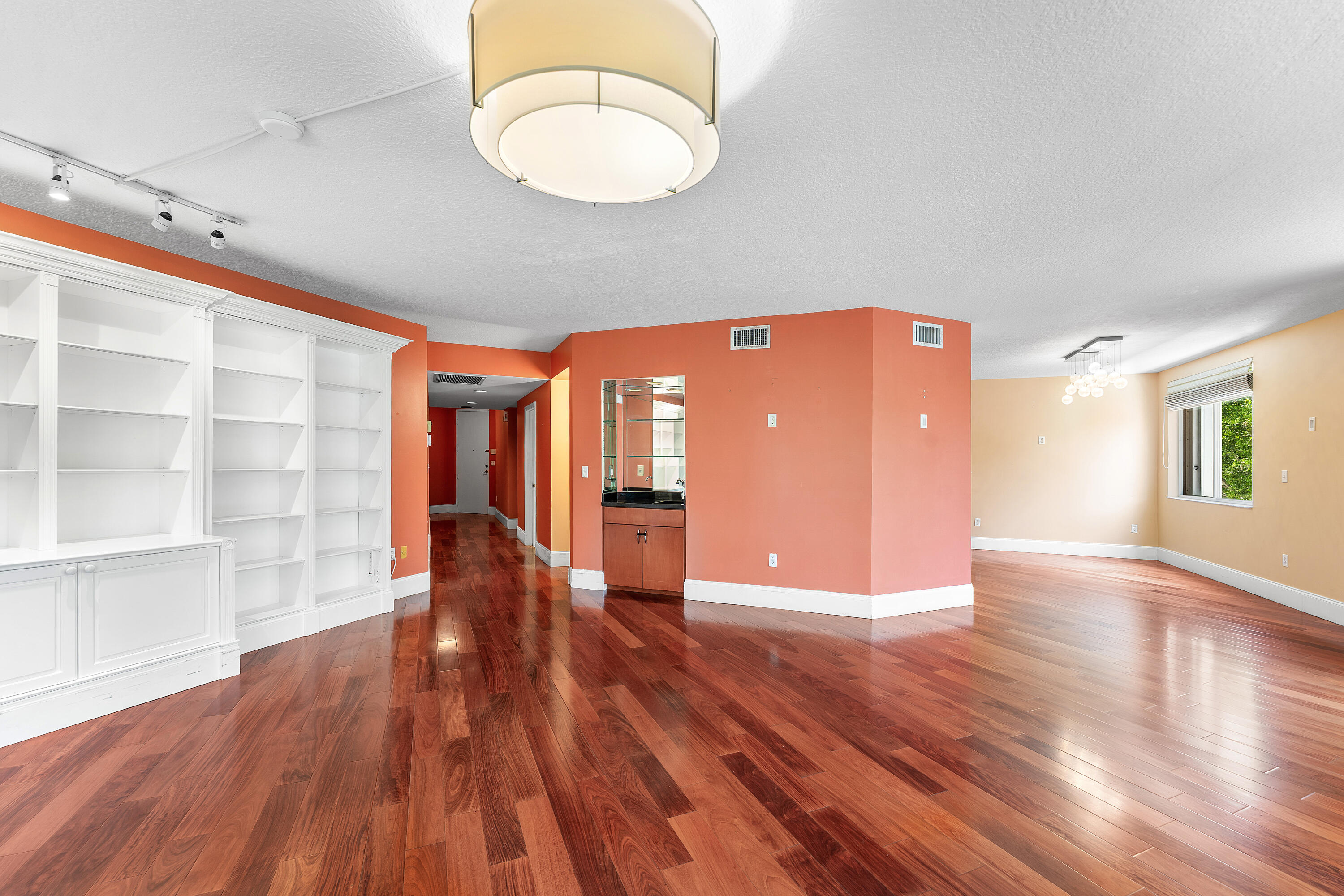 LANDINGS OF DELRAY BEACH CONDO - Residential
