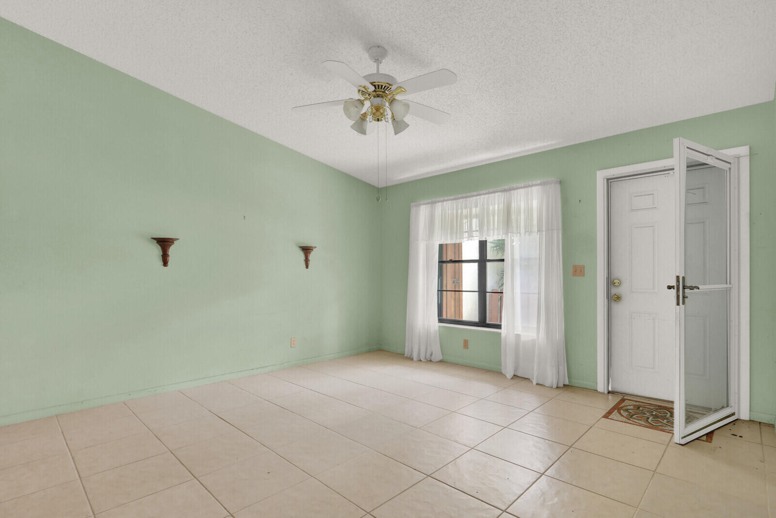 VILLAS OF HOBE SOUND CONDO - Residential