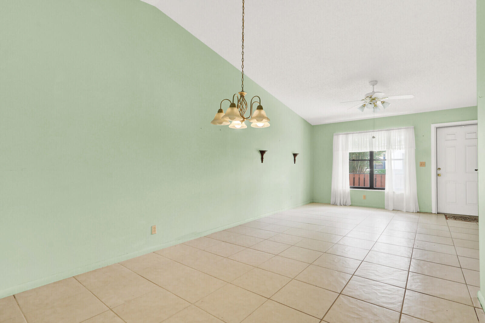 VILLAS OF HOBE SOUND CONDO - Residential