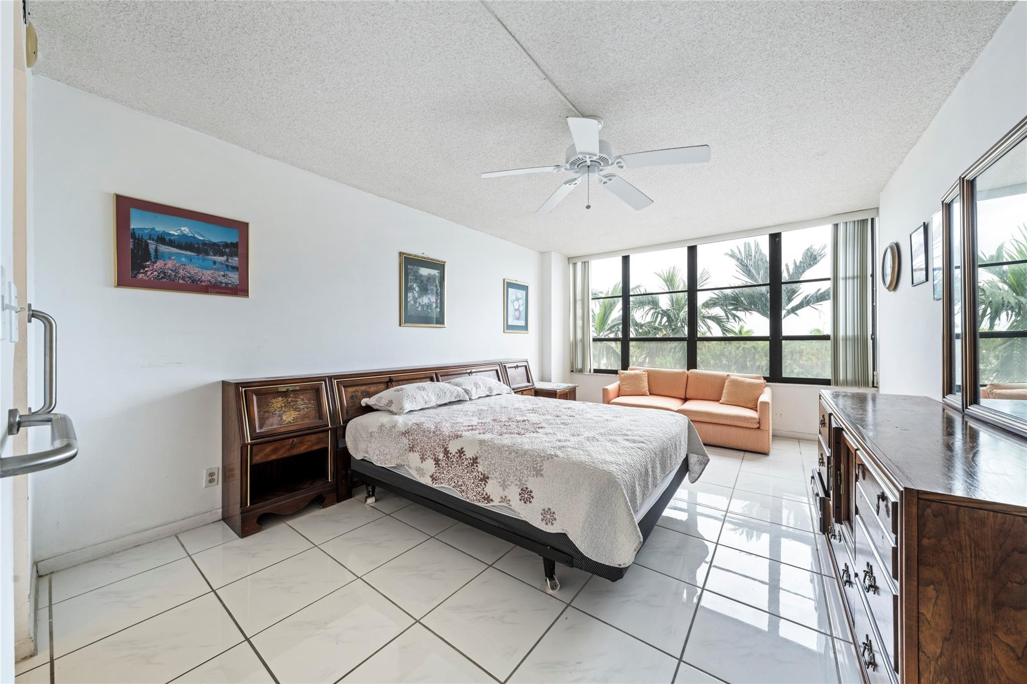 Olympus Condo - Residential