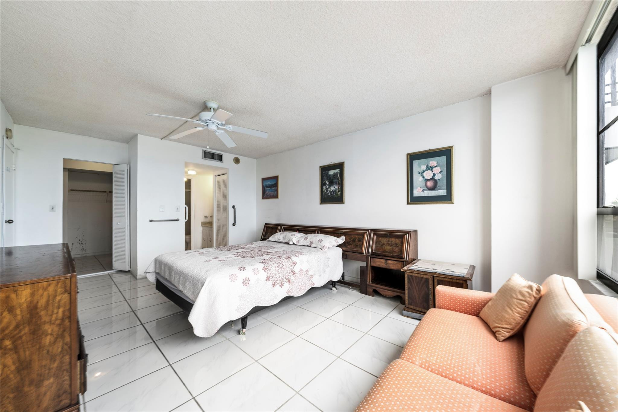 Olympus Condo - Residential