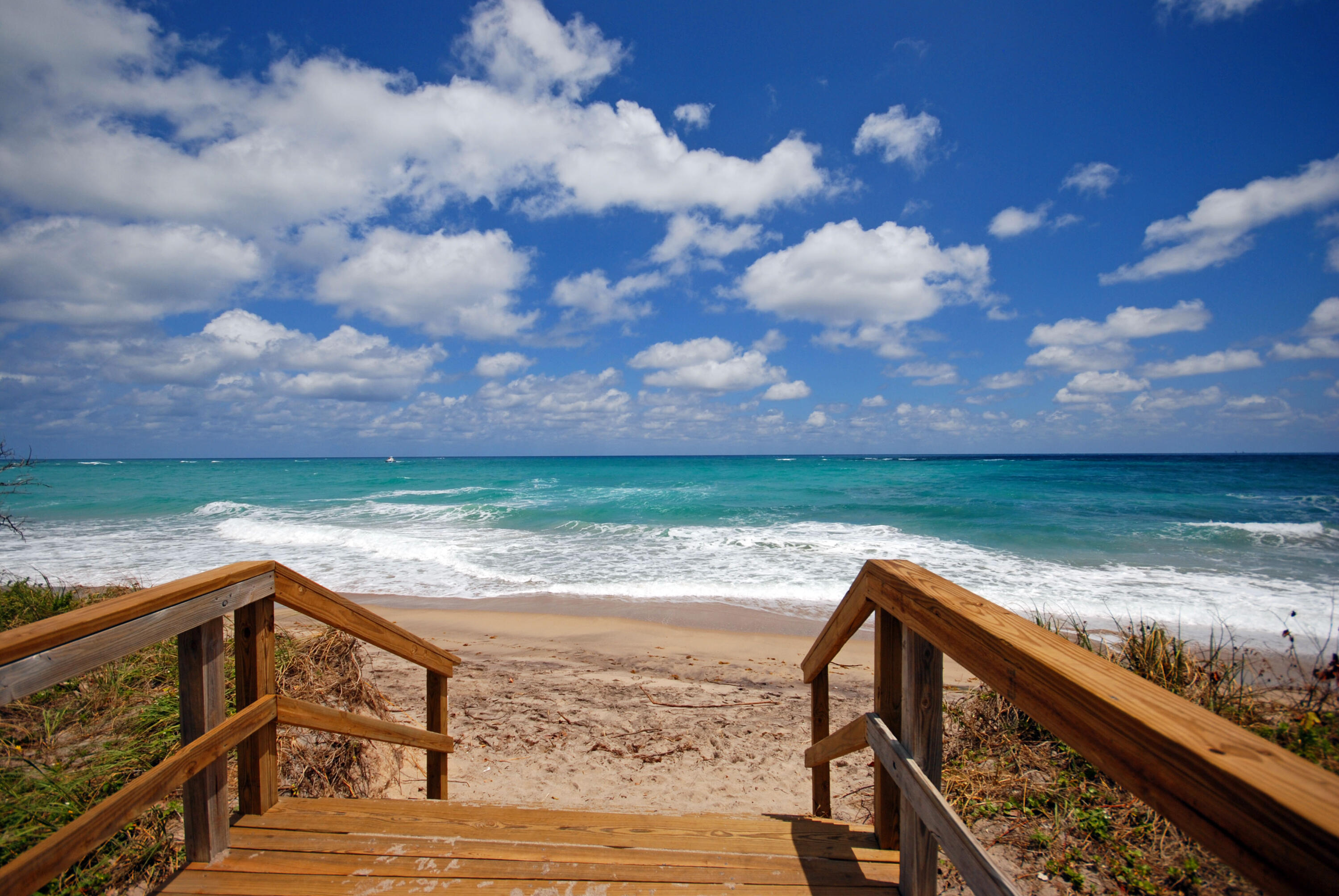 Tequesta Country Club - Residential