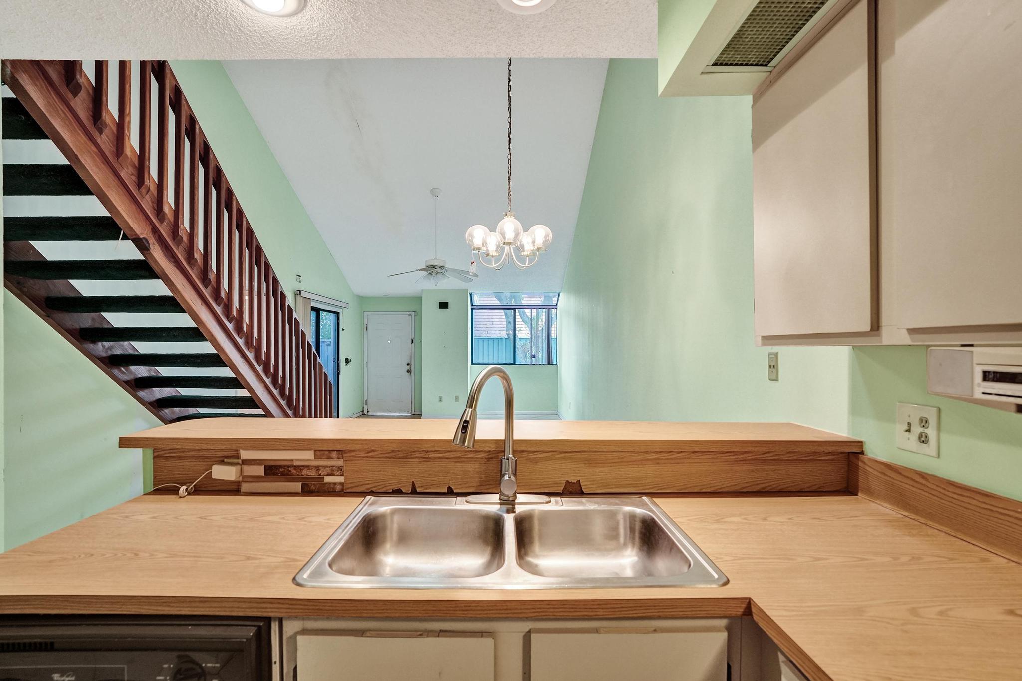 ROCK ISLAND LAND CORP - Residential