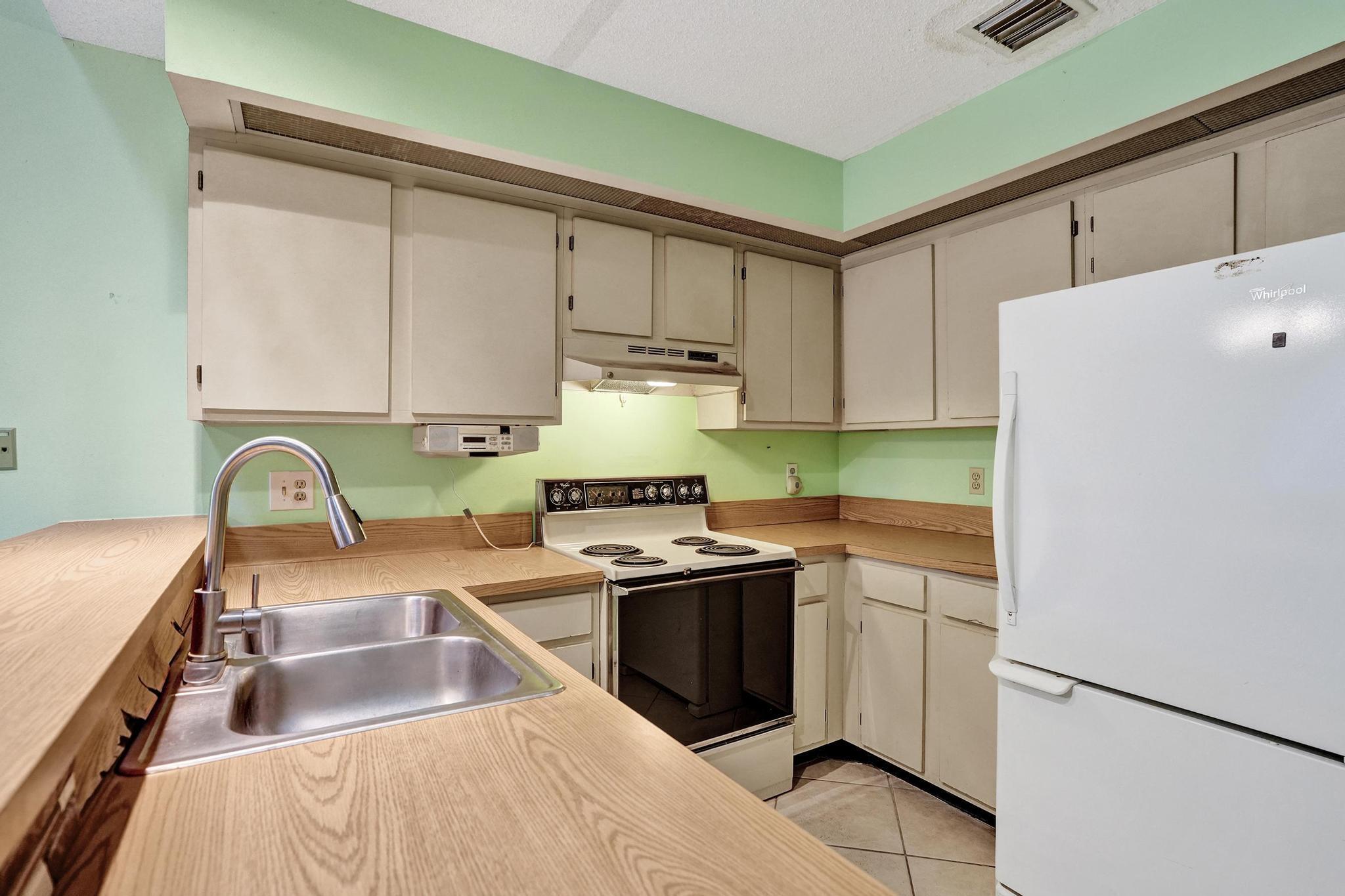 ROCK ISLAND LAND CORP - Residential