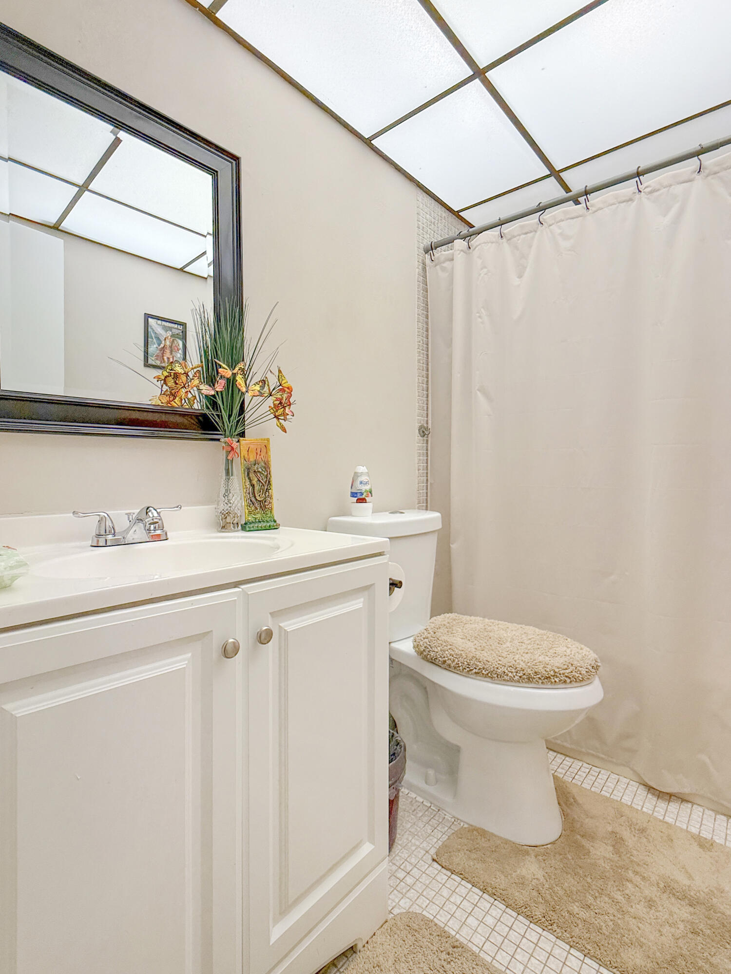 CYPRESS CHASE CONDO NO 5 - Residential