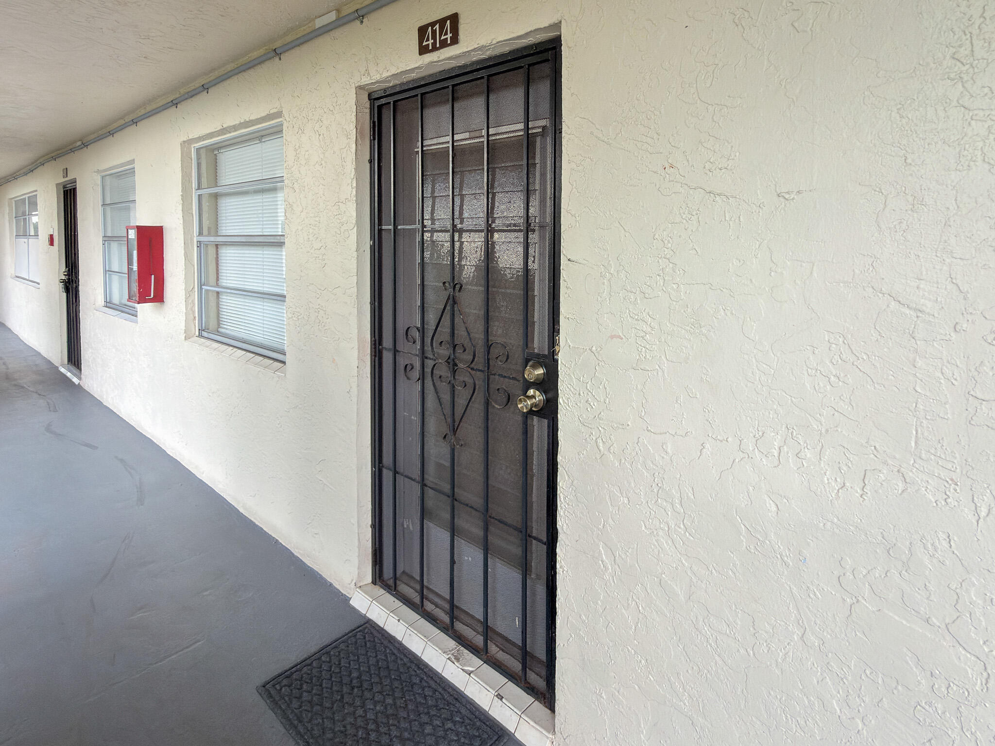 CYPRESS CHASE CONDO NO 5 - Residential