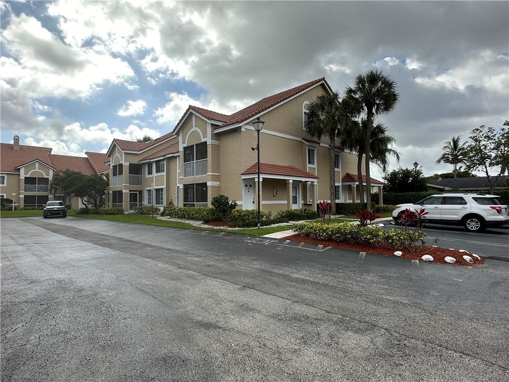 LaBonne Vie at Palm Aire - Residential