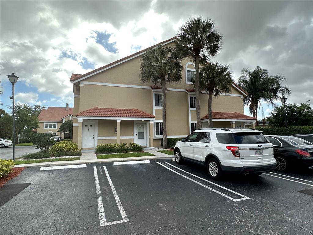 LaBonne Vie at Palm Aire - Residential