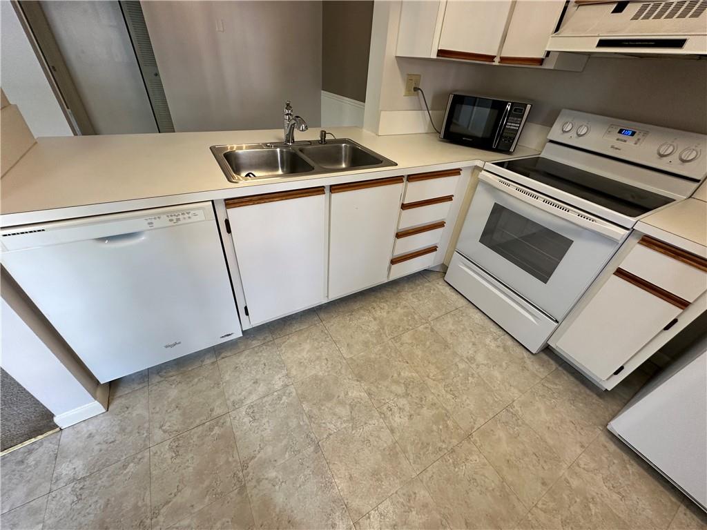 LaBonne Vie at Palm Aire - Residential